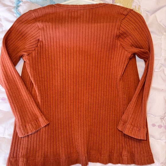 Kate Quinn Rust Ribbed Sweater - Picture 1 of 2